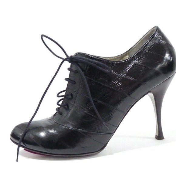 Dolce & Gabbana Shoes - Dolce & Gabbana Textured Leather Lace Up Pumps